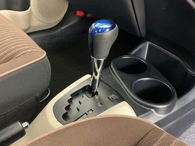 Ref:AUX-20330416 TOYOTA AQUA 2014 - Image 12