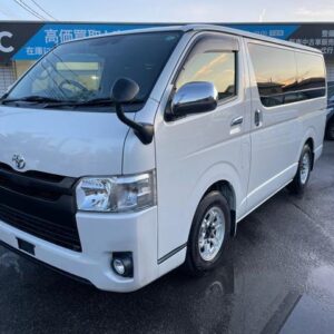 2019 Toyota Hiace Van white diesel used car Japan export