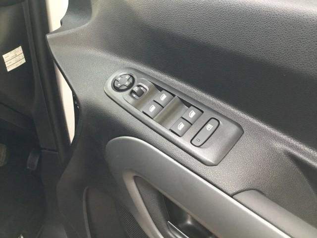 Ref:AUX-20347301 FIAT DOBLO 2025 - Image 20