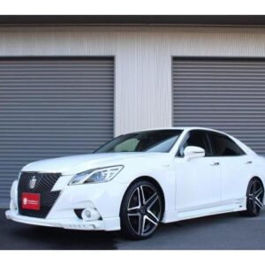 2013 Toyota Crown Hybrid pearl hybrid used car Japan export
