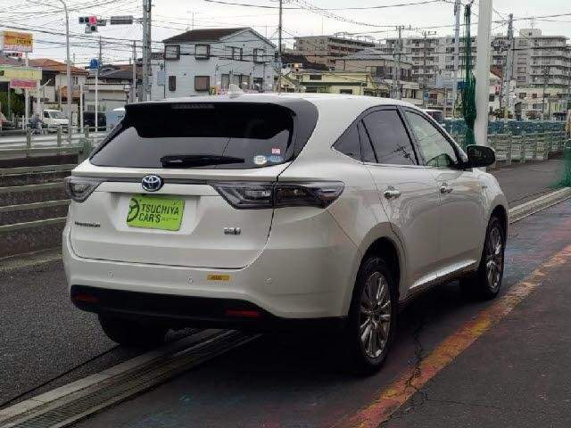 Ref:AUX-20370823 TOYOTA HARRIER HYBRID 2017 - Image 2