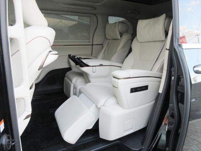 Ref:AUX-20371072 LEXUS LM 2025 - Image 11