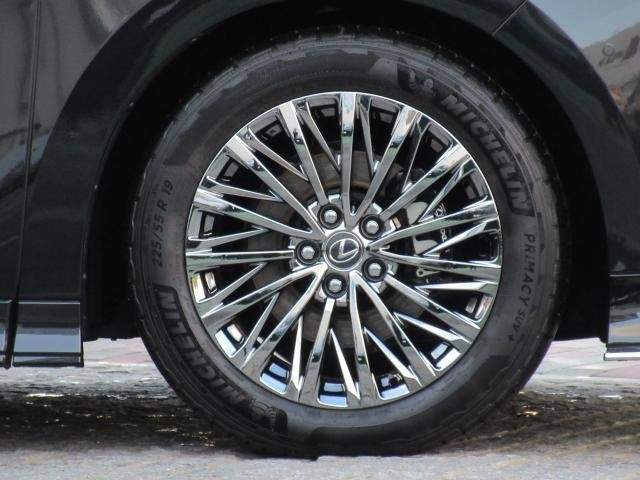 Ref:AUX-20371072 LEXUS LM 2025 - Image 5