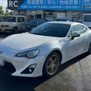 2012 Toyota 86 white gasoline used car Japan export