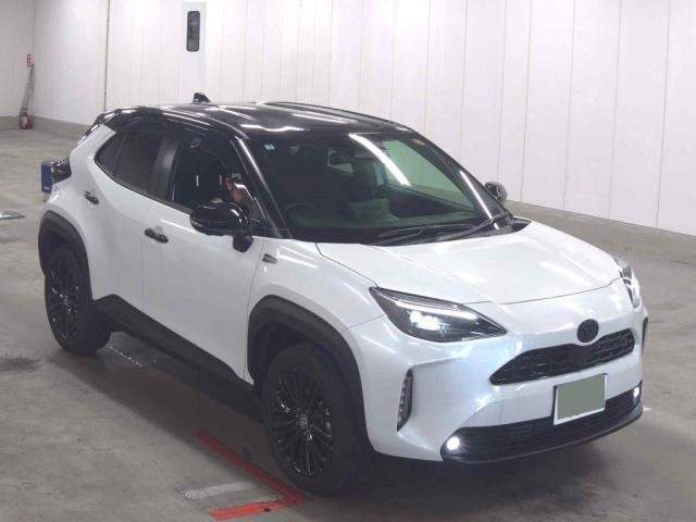 Ref:AUX-20405828 TOYOTA YARIS CROSS 2025