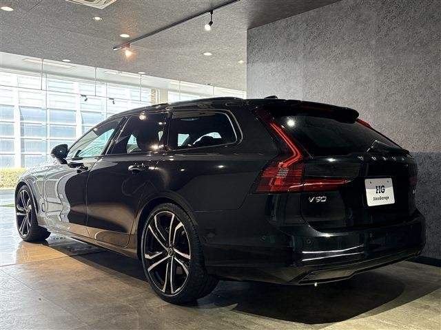 Ref:AUX-20406172 VOLVO V90 2021 - Image 4