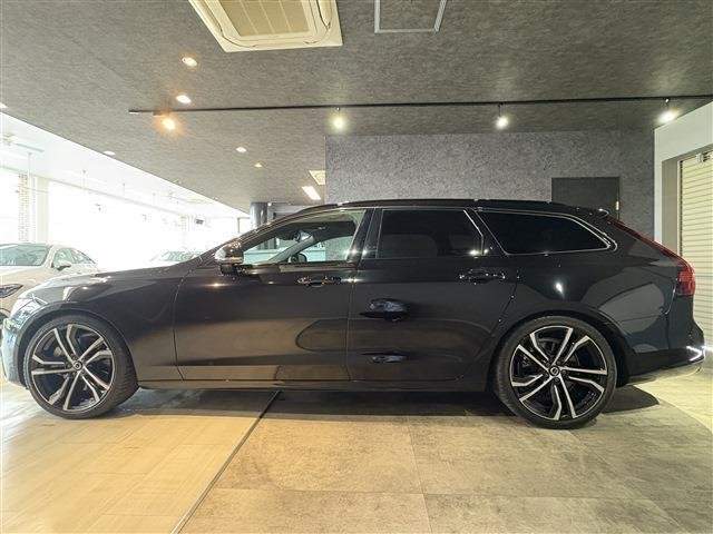 Ref:AUX-20406172 VOLVO V90 2021 - Image 5