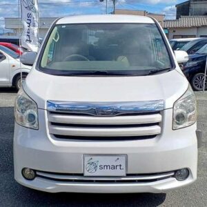 2008 Toyota Noah pearl gasoline used car Japan export