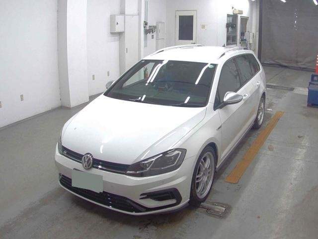 Ref:AUX-20419532 VOLKSWAGEN GOLF R VARIANT 2017