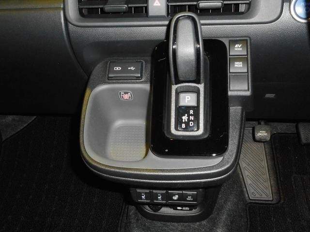 Ref:AUX-20431591 TOYOTA SIENTA 2022 - Image 12