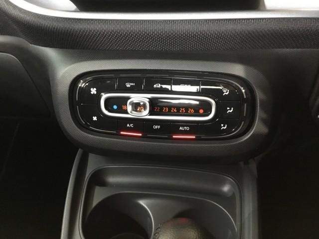 Ref:AUX-20452431 MCC SMART SMART FORTWO CABRIO 2017 - Image 17