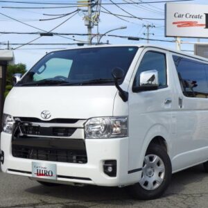 2025 Toyota Hiace Van pearl diesel used car Japan export