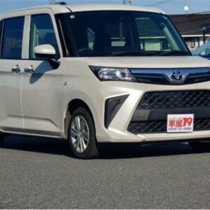 2022 Toyota Roomy pearl gasoline used car Japan export