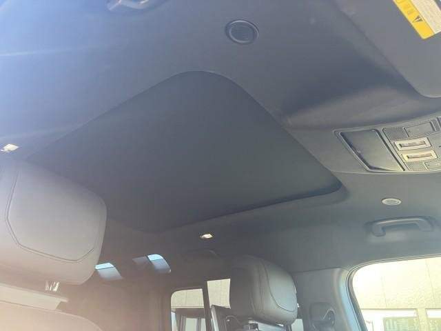 Ref:AUX-20473220 LAND ROVER DEFENDER 2024 - Image 16