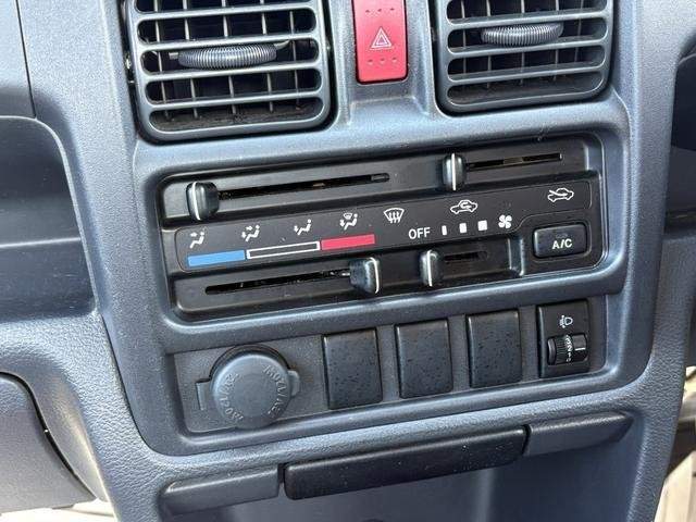 Ref:AUX-20480826 NISSAN NT100CLIPPER TRUCK 2018 - Image 4