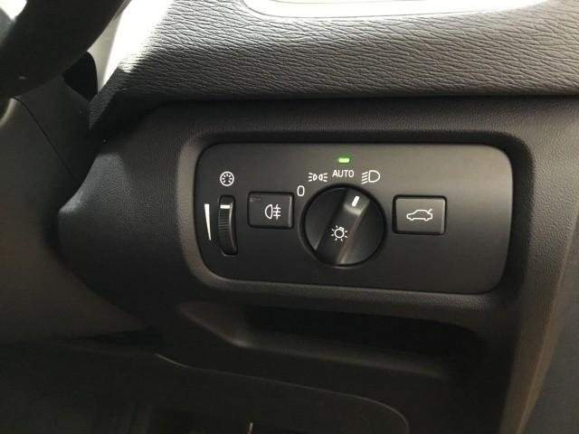 Ref:AUX-20485461 VOLVO V40 2018 - Image 19