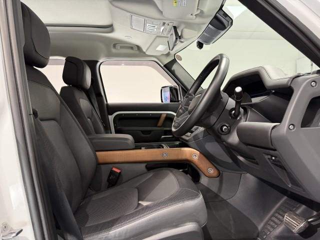 Ref:AUX-20485477 LAND ROVER DEFENDER 2022 - Image 5