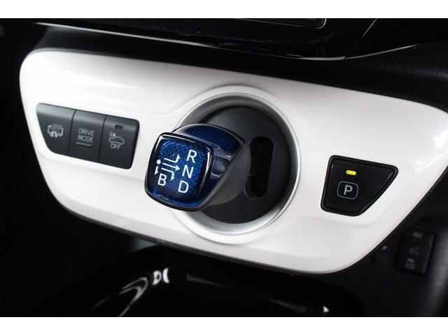 Ref:AUX-20496972 TOYOTA PRIUS PHV 2017 13 Ref:AUX-20496972 TOYOTA PRIUS PHV 2017 - Image 13