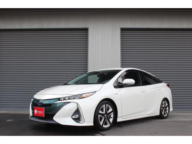 Ref:AUX-20496972 TOYOTA PRIUS PHV 2017 1 2017 Toyota Prius Phv pearl hybrid used car Japan export
