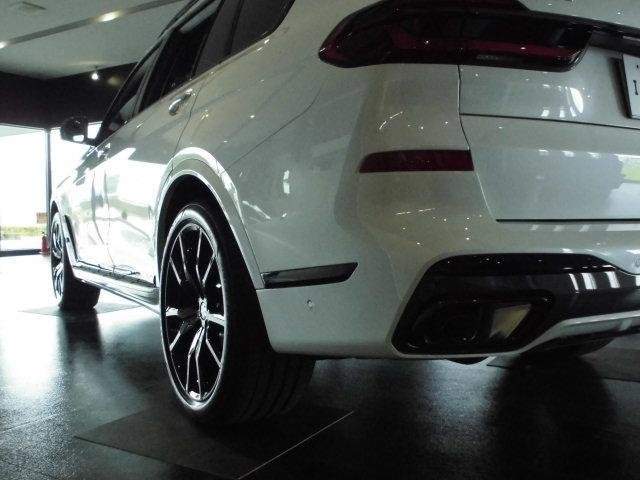 Ref:AUX-20507103 BMW X7 2025 - Image 13