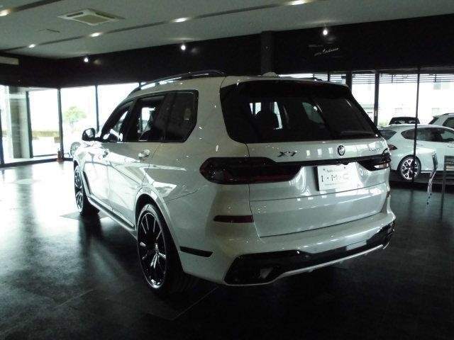 Ref:AUX-20507103 BMW X7 2025 - Image 15