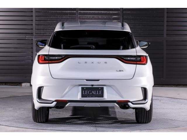 Ref:AUX-20507633 LEXUS LBX 2025 - Image 2