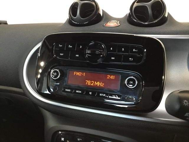 Ref:AUX-20521019 MCC SMART SMART FORTWO COUPE 2017 - Image 12