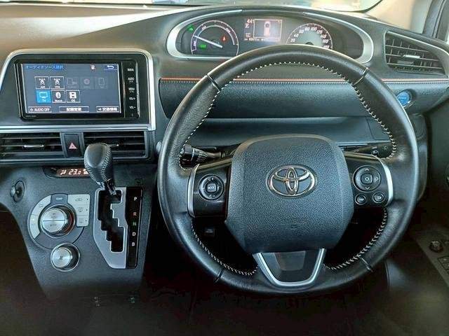 Ref:AUX-20538376 TOYOTA SIENTA 2015 - Image 2