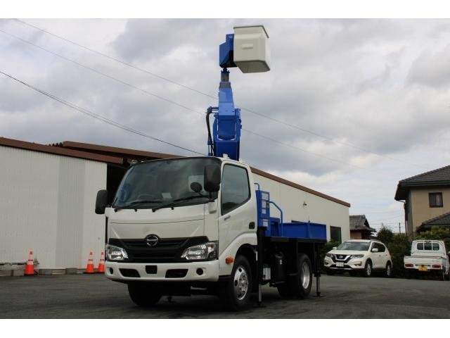 Ref:AUX-20543936 HINO DUTRO 2017