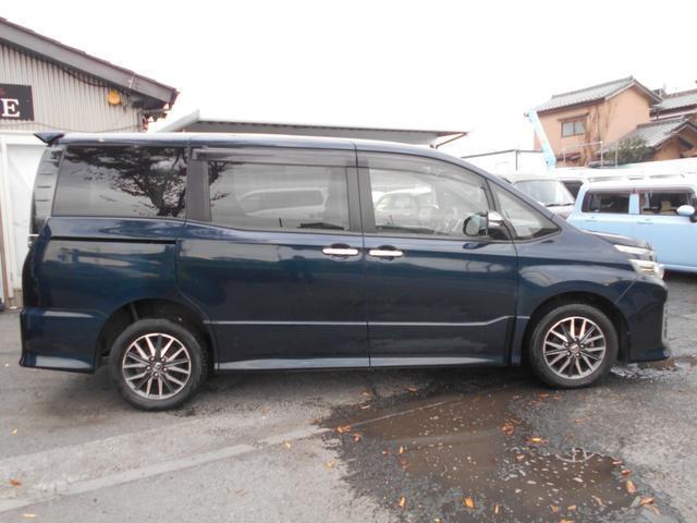 Ref:AUX-20585278 TOYOTA VOXY 2014 2 Ref:AUX-20585278 TOYOTA VOXY 2014 - Image 2