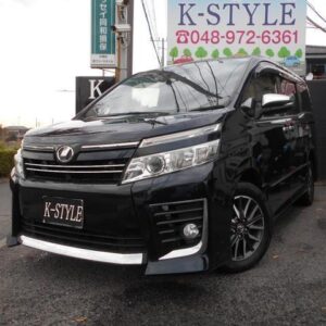 2014 Toyota Voxy black gasoline used car Japan export