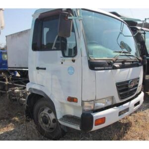 2002 Ud Trucks Condor white diesel used car Japan export