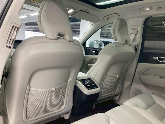 Ref:AUX-20590582 VOLVO XC60 2025 - Image 12