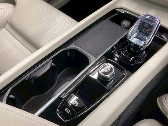 Ref:AUX-20590582 VOLVO XC60 2025 - Image 14