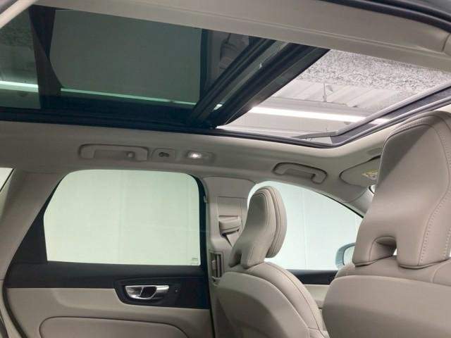 Ref:AUX-20590582 VOLVO XC60 2025 - Image 3