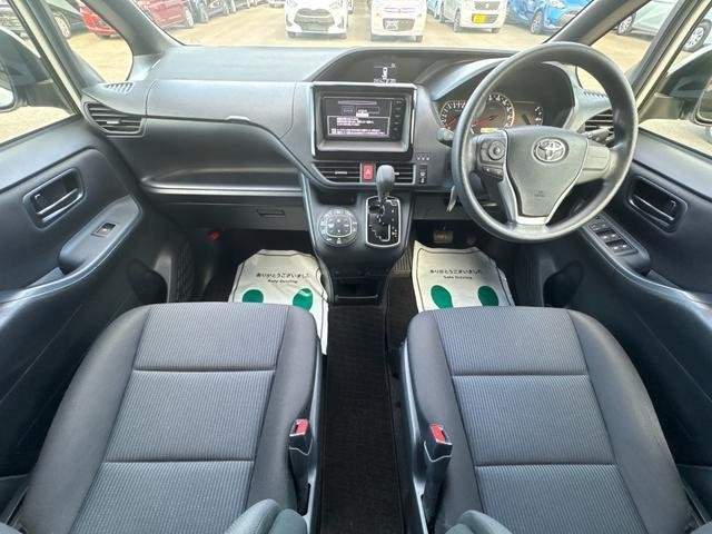 Ref:AUX-20602619 TOYOTA NOAH 2016 - Image 2