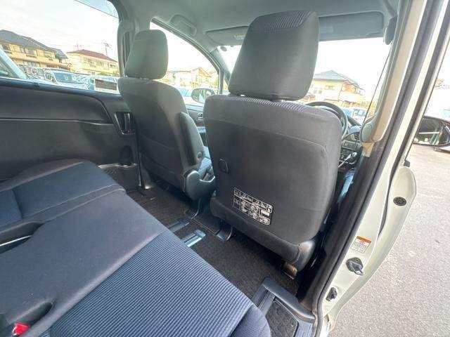 Ref:AUX-20602619 TOYOTA NOAH 2016 - Image 14