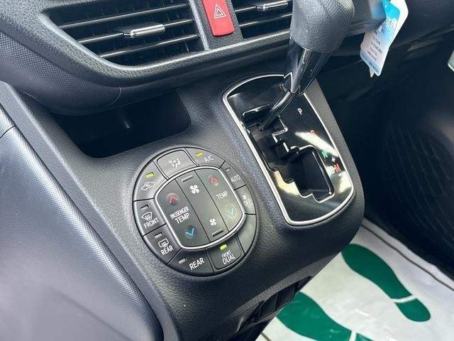 Ref:AUX-20602619 TOYOTA NOAH 2016 - Image 6