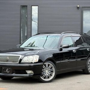 2004 Toyota Crown Estate black gasoline used car Japan export