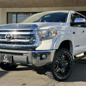2017 America Toyota Tundra white gasoline used car Japan export