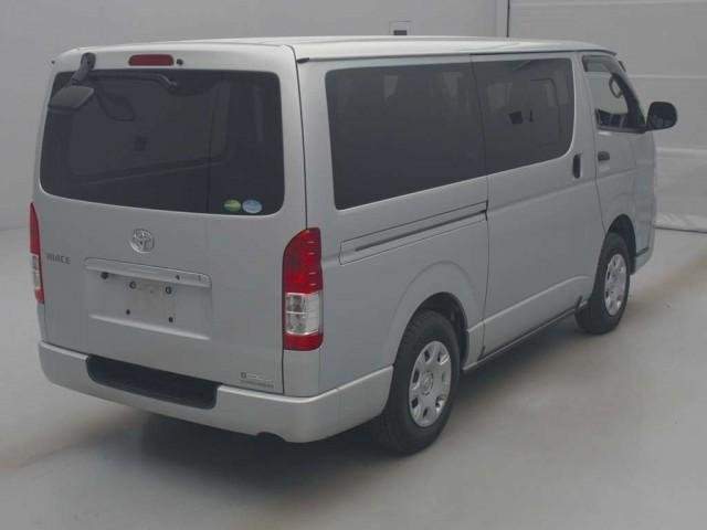 Ref:AUX-20612642 TOYOTA HIACE VAN 2018 - Image 2