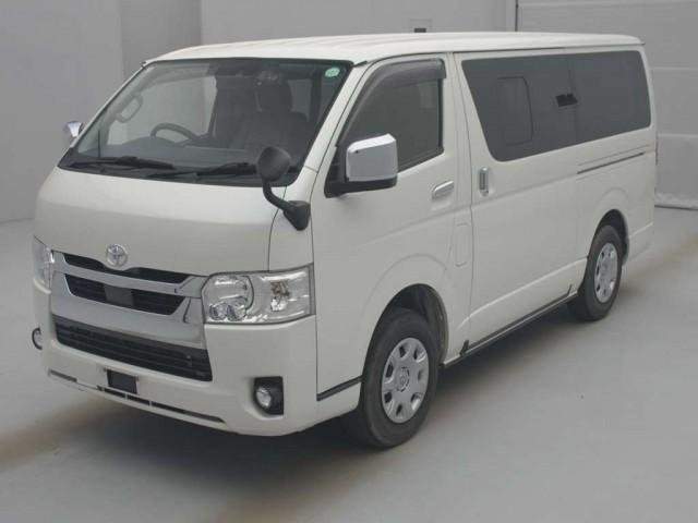 Ref:AUX-20612648 TOYOTA HIACE VAN 2020