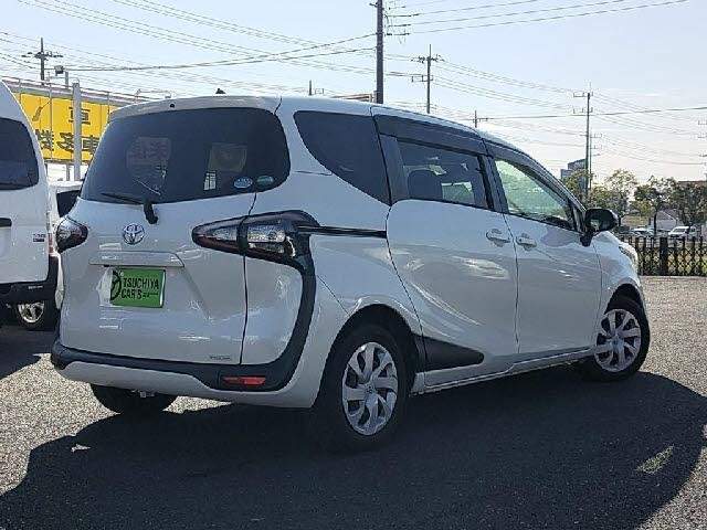 Ref:AUX-20626531 TOYOTA SIENTA 2016 - Image 2