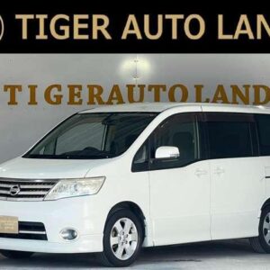 2010 Nissan Serena pearl gasoline used car Japan export