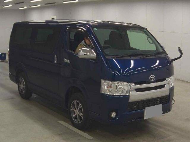 Ref:AUX-20648104 TOYOTA HIACE VAN 2015