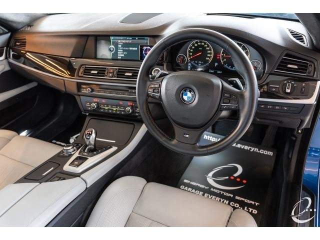 Ref:AUX-20660620 BMW M5 2012 - Image 3