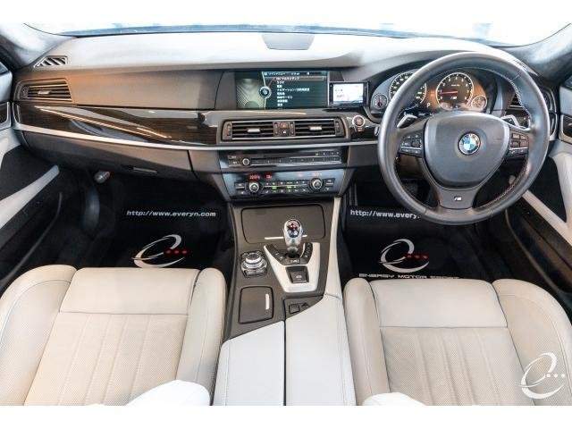 Ref:AUX-20660620 BMW M5 2012 - Image 7