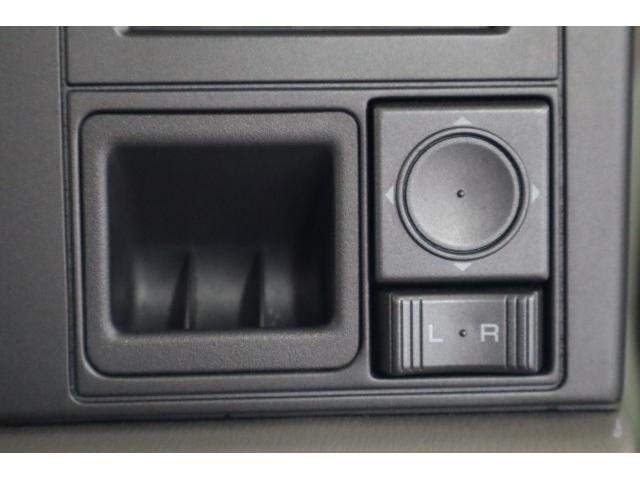 Ref:AUX-20661110 NISSAN RASHEEN 1996 - Image 9