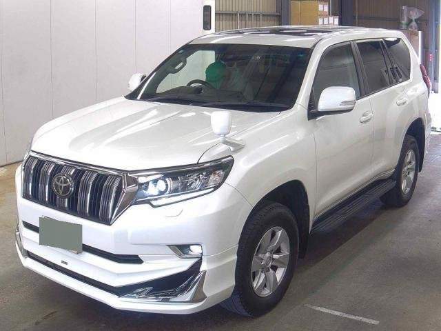 Ref:AUX-20661221 TOYOTA LAND CRUISER PRADO 2021