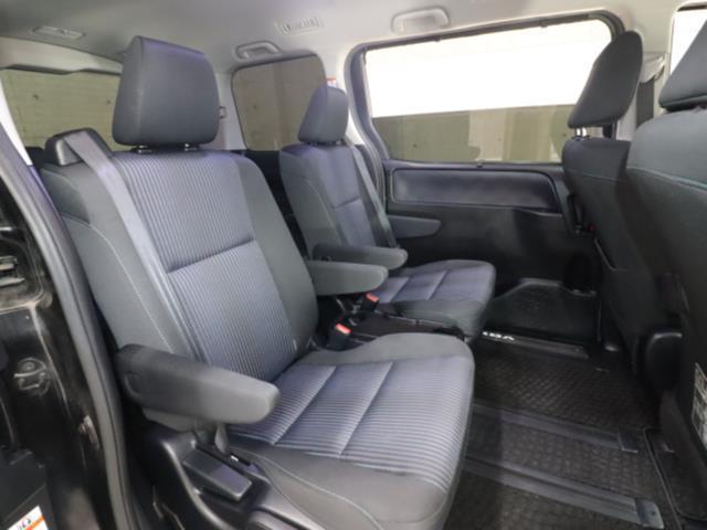 Ref:AUX-20672919 TOYOTA VOXY 2015 5 Ref:AUX-20672919 TOYOTA VOXY 2015 - Image 5